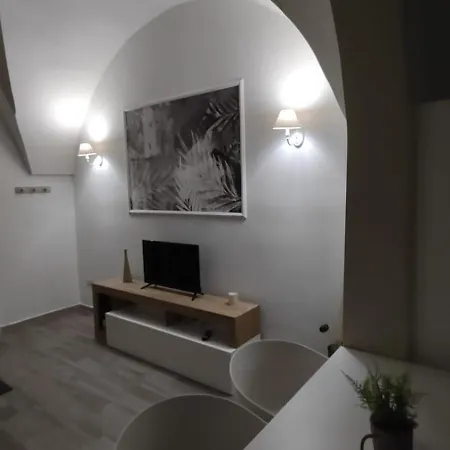 Leuca House Semesterbostad *