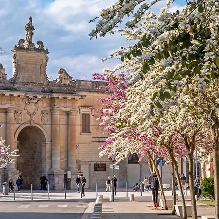 Leuca House Tatil Evi